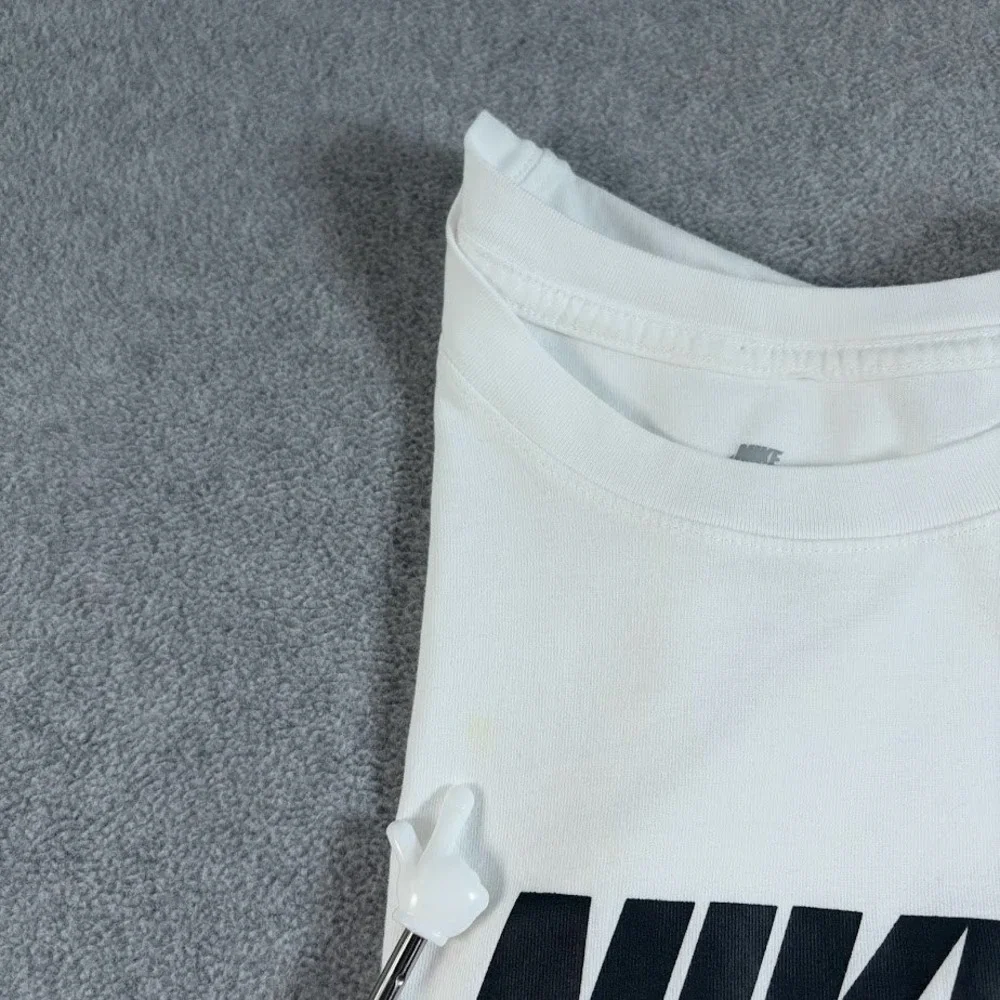 Nike Graphic Tee Mens 2XL White Rainbow Gradient Swoosh Logo Short Sleeve Shirt